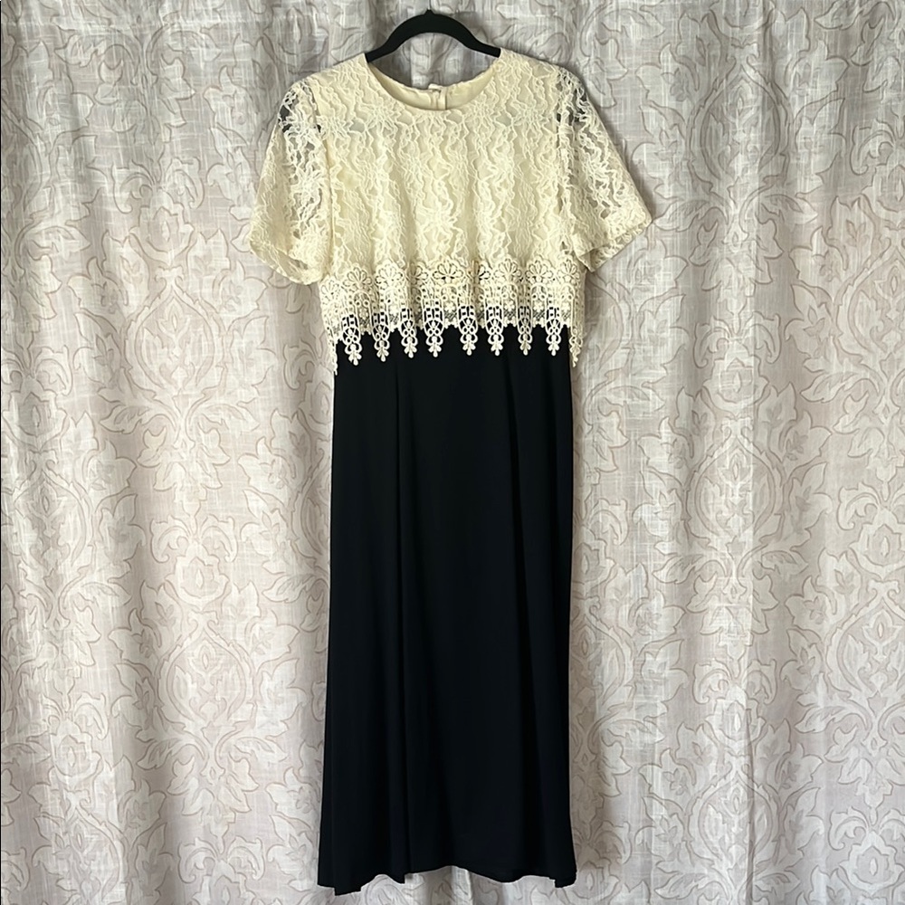 Vintage JEFFREY & DARA Elegant Lace Overlay Black and Cream Dress